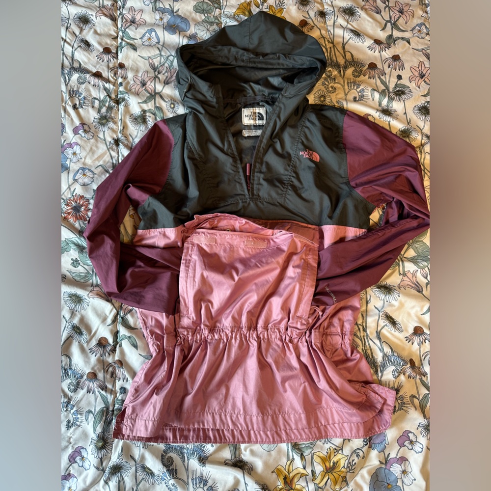 The North Face Pink and Black Jacket women’s size small. - Picture 2 of 10
